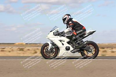 media/Nov-03-2024-TrackDaz (Sun) [[44580f4982]]/B Group/1220pm (Wheelie Bump)/